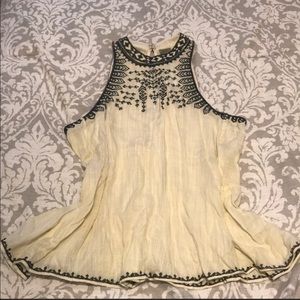 URBAN OUTFITTERS - Ecote Top - Size Large